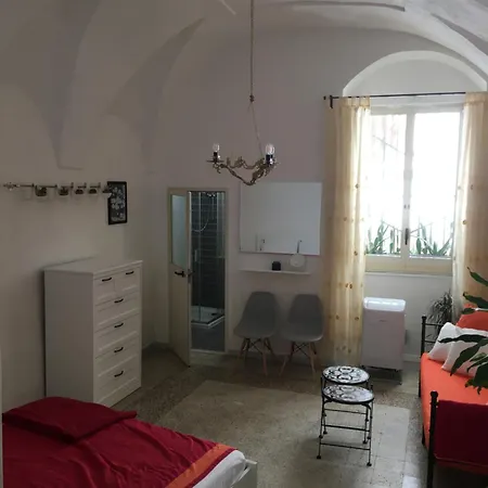 Medieval Terraced House In Vecchia Casa vacanze *